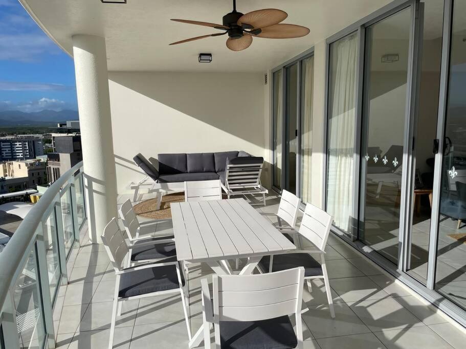 Townsville City Ocean View Apartment Exterior photo